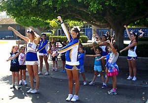 El Toro High Cheer Holding Children's Clinic