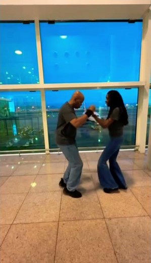 #Mediterranean We dance everywhere #Spain Cruisin by D'Angelo (RIP)#steppin