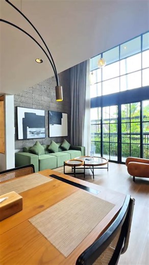 BALI HOME IMMO PROPERTY | Wake up to ocean views, walk to Berawa in minutes ✨ This modern 2-story 1-bedroom loft inside a luxury resort brings you ocean views, a... | Instagram