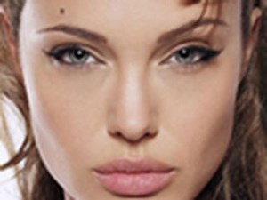 How to Create Angelina Jolie's signature cat eyes and perfect skin
