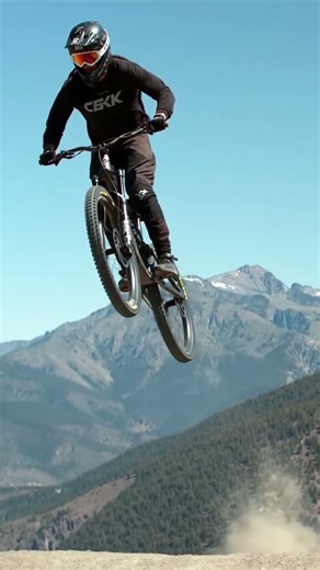 Gravity-Defying MTB Stunts You Won't Believe! #mtb #bmx #ytshorts #bycycle