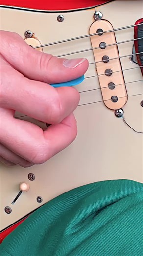 Step-by-Step Guide to 'Scuttle Buttin' by SRV