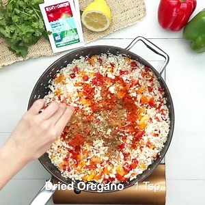 When you're craving a Mexican rice dish, but it has too many carbs... try this simple and delicious Mexican Cauliflower Rice with Chlorella! You get all the flavor you want, plus the chlorella powder can help support your digestive system. 🍋🥑🍅⠀ ⠀ ⠀ ⠀Shop and make your own! http://bit.ly/chlorella_30pack | Sun Chlorella USA