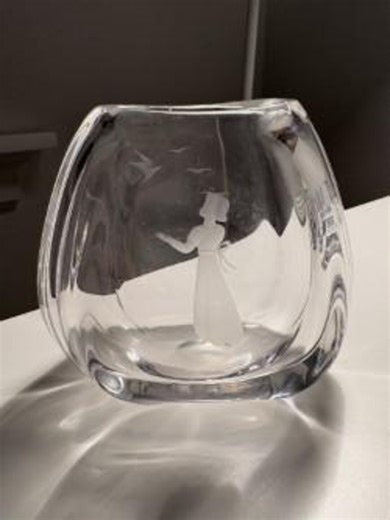 1930s Snow White Swedish Crystal Vase - Etsy