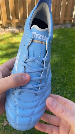Better than the Betas?? Mizuno Morelia Neo IV Elite #soccercleats #footballboots #kangarooleather