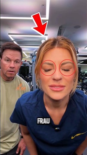 How does she do that with her eyes? 😧