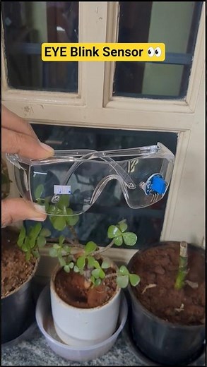 EYE Blink Sensor with Arduino 👀 #shorts #arduino #trending #viral #scienceproject #diy #electronics