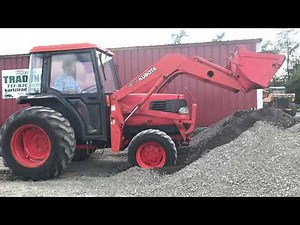 Kubota L4200 Tractor w/Loader!