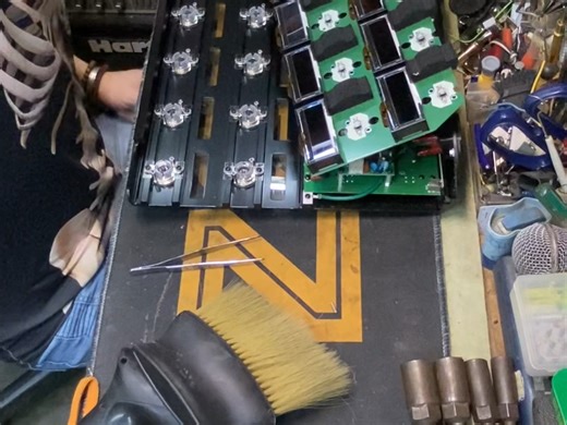 LINE 6 🎸大综合效果 拆机维修