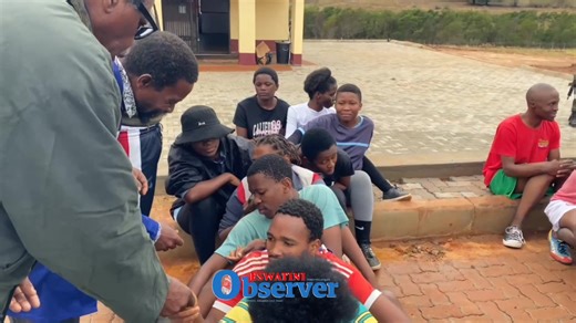 ARMY RECRUITMENT- KUKHANYENI INKHUNDLA KHOMBANANI NODVWA: Young people from under Kukhanyeni Inkhundla are being vetted by members of the inner council (Bandlancane). During the process, traditional leaders urged the youth to identify those who do not belong to their chiefdoms. So far, 33 candidates have already been eliminated from the try-outs. | Eswatini Observer