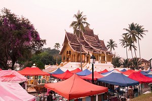 Luang Prabang Night Market: What You NEED To Know
