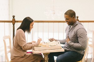 The Wedding Cake Timeline Every Engaged Couple With a Sweet Tooth Needs