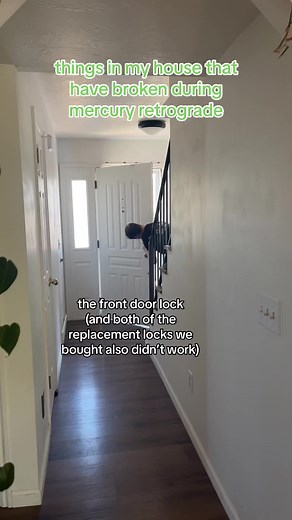 and the only one we managed to fix was the door lock 😪 #mercuryretrograde #homereno #homerenovations