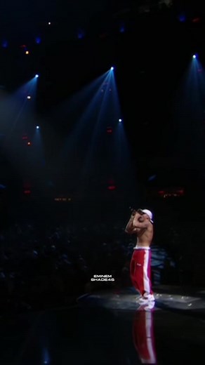 Cleaning Out My Closet - Eminem's Emotional Performance