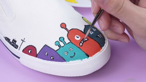 Nicpro Gold Fabric Paint, 8.45 oz (250 ml) Fabric Paint for Clothes Permanent, Clothing Paint for Easter Decor, DIY T-shirts Jeans Crafts, Refresh Furniture Upholstery