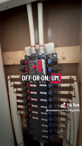 Always, always, always include a manifold in any slab foundation house, particularly a barndominium.🚰 For about $1000 all in, you’ll save yourself a ton of headaches down the road when you ultimately want to swap out plumbing fixtures or make a repair. 💡 #customhomebuilder #customhome #barndo #barndominium #buildingahouse