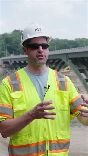 How Engineers Replaced This Bridge Without Stopping Traffic