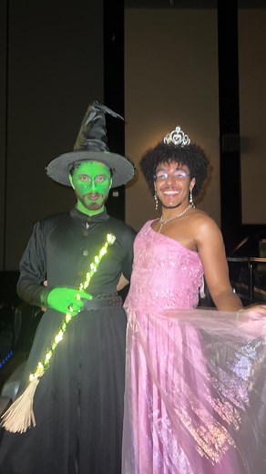 Look its Glinda #wicked #wickedmovie | Jeffy