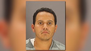Suspect arrested for beating, stabbing man to death in Dallas