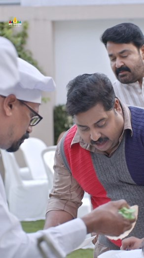Mohanlal Comedy with Workers #BigBrother #Mohanlal #ArbaazKhan #AnoopMenon #HoneyRose #MirnaMenon #SatnaTitus #Gaadha #Siddique #VishnuUnnikrishnan #SarjanoKhalid #Sandlewood #reels #reelitfeelit #explorepage #fyp #reelkarofeelkaro #bhfyp #foryoupage #SriBalajiKannadaCinema #SriBalajiVideo | Sri Balaji Kannada Cinema
