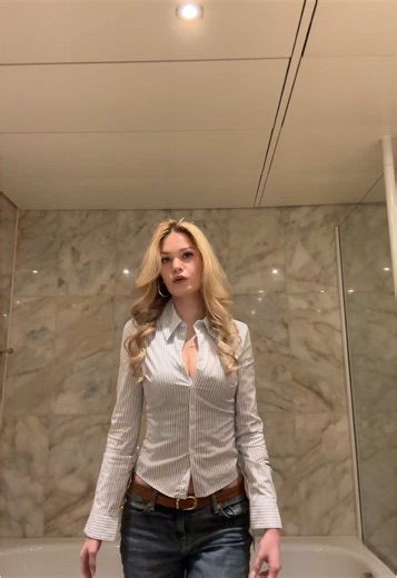 Fitted Blouses: Perfect Outfits for Any Occasion