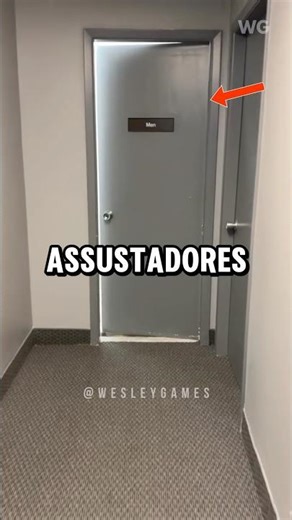 He found something AMAZING inside the BATHROOM 🍌😳