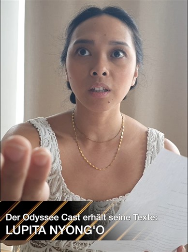 Die Odyssee Cast erhält seine Texte – Chrissys Kopfkino (Kurzclip)