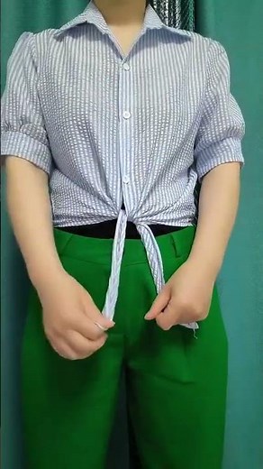 Easy Shirt Knot Hack for a Stylish Look Simple Fashion Tips Every Girl Should Know