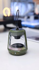  Découvrez le futur du son avec notre nouvelle enceinte Bluetooth...