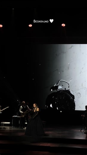 Beskrajno - Aleksandra Radović live in Beograd