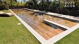 Wonderful Pool with a Moveable Wooden Floor More infos : http://bit.ly/1w3HmYl | Fubiz