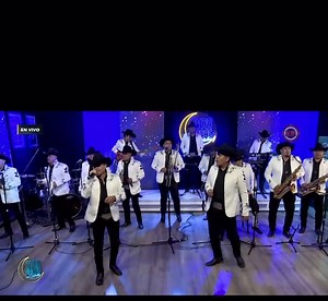 TE QUIERO TE AMO TE EXTRAÑO EN VIVO EN OTRA NOCHE con ustedes #laconsagradabandaloslagos #bandalgos #viralcancion #LaConsagrada #ynoqueremosqueardanomasquehumee #guadalajarajalisco #BandaLosLagos #viralvideo #loslagos #OtraNocheConUstedes #tequieroteamoteextrano #alfredolarios | BANDA LOS LAGOS