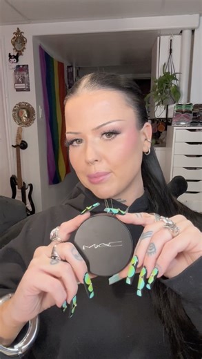 3.3K views · 76 reactions | Our iconic two-in-one foundation and setting powder now works double time to control oil + shine. Let M·A·C Artist @buzzcutbby walk you through what else is new with #MACStudioFix Powder Plus Foundation  #IWearMAC #MACCosmeticsPH | M·A·C Cosmetics | Facebook