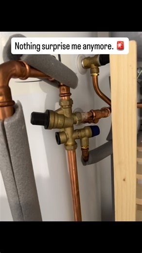 Unvented replacement cylinder originally fitted without the expansion vessel. 🫣 Installer came back at fitted the expansion vessel in the wrong place. 🤯 Further two visits and still couldn’t find the fault. 🧐 Customer lost confidence and called us in.✅ Problem identified and resolved in one visit. ✅ 22 years experience fixing all sorts of heating and hot water problems. 👍🏻 | Stark Heating and Gas Ltd