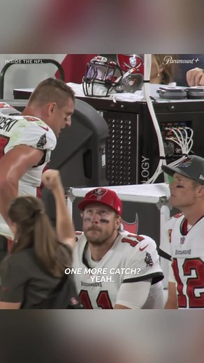 Rob Gronkowski Hilarious $1M Bonus Catch Moment