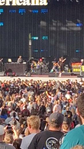 mgk and wiz khalifa lost Americana tour nampa idaho #clips #wizkhalifa #mgk #livemusic