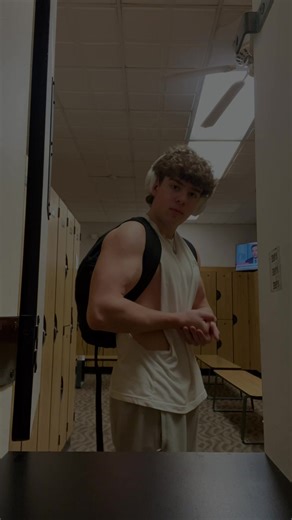 Back and bi’, 178 bw