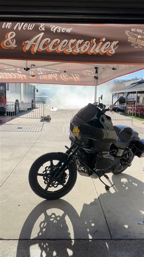 DynaDicks on Instagram: "We like to have a little fun around here ! @tuco909 leaving after he got his new bar and riser install 💨"