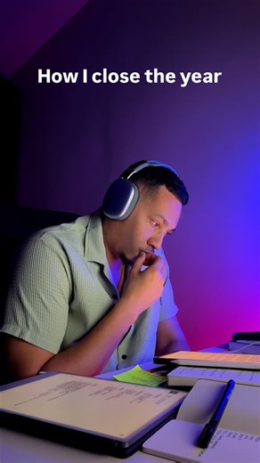 Daniël Corsen on Instagram: "Annual review season. I use 15 reflection questions spread across 3 days. Here’s the framework: Day 1: Look Back - What did you spend the most time on? - What were your best moments and biggest challenges? - What new things did you try? - What drained you? What replenished you? - Who supported you and how did you support them? Day 2: Look Forward - What kind of person do you want to become? - What habits and attitudes does that person have? - What’s one specific goal