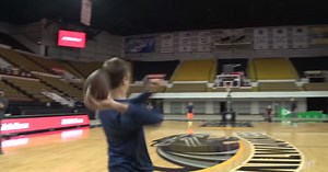 Aaron Rodgers is a trick-shot extraordinaire