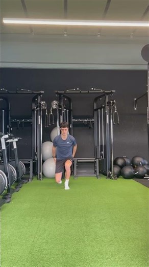 B-Stance Vertical Drop to Split Deceleration