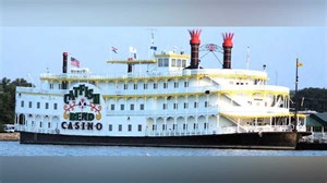Former casino riverboat could become floating hotel along Cincinnati's riverfront