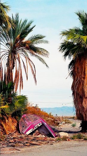 Once a paradise — now a ghost of it’s former self. The Salton Sea expresses its beautiful decay.🌵📸