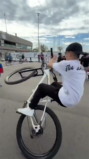Cycling | Stunts #cycling #shortsfeed #stunt