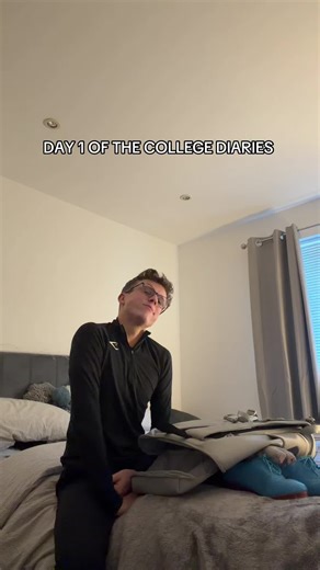 College Diaries: Day 1 Vlog Experience