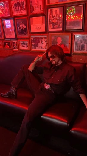 Just lookin for a little boot scootin booty