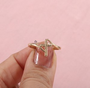 18K Solid Gold Bypass Cross Ring, Minimalist Plain Gold Cross Ring, Dainty Christian Faith Band, Asymmetric Religious Ring, Gift for Her - Etsy