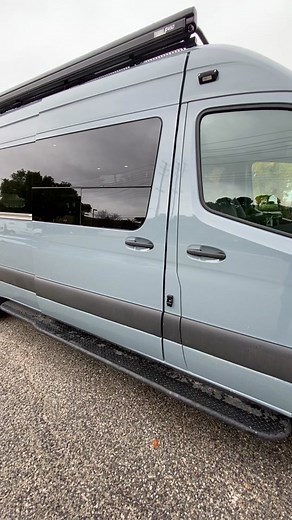 Here’s a recent conversion that left our faculty last week. It’s a Sprinter 170 4x4 with a Euro Lift bed making this campervan able to sleep 4 people comfortably. #vanlife #campervan #vanconversion