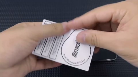 Mothca Matte Privacy Screen Protector for iPhone 16 / iPhone 15 [6.1 inch] with Easy Installation Tool, Anti Spy Anti Glare Full Coverage Tempered Glass Film, Anti-Fingerprint, Smooth as Silk