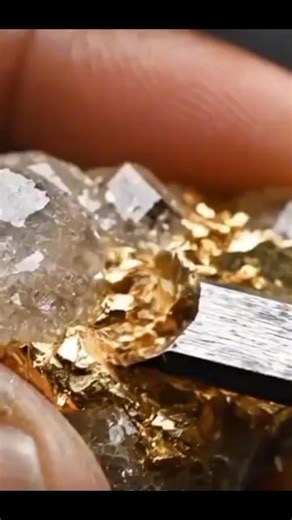 Crushing gold.. #Gold #Goldfinding | Mining and Melting